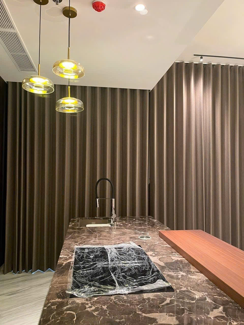 Rèm Biệt Thự Hiện Đại Màu Nâu Điều Khiển Từ Xa - Ảnh 3